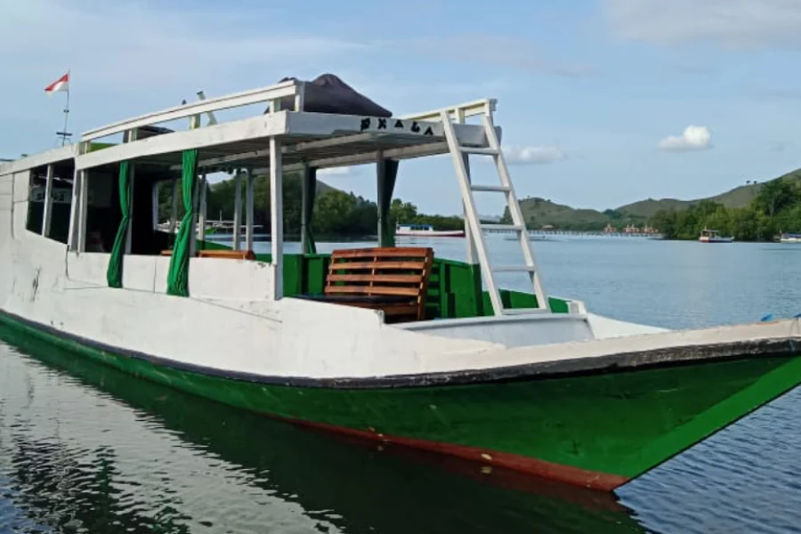 Open Deck Boat Charter
